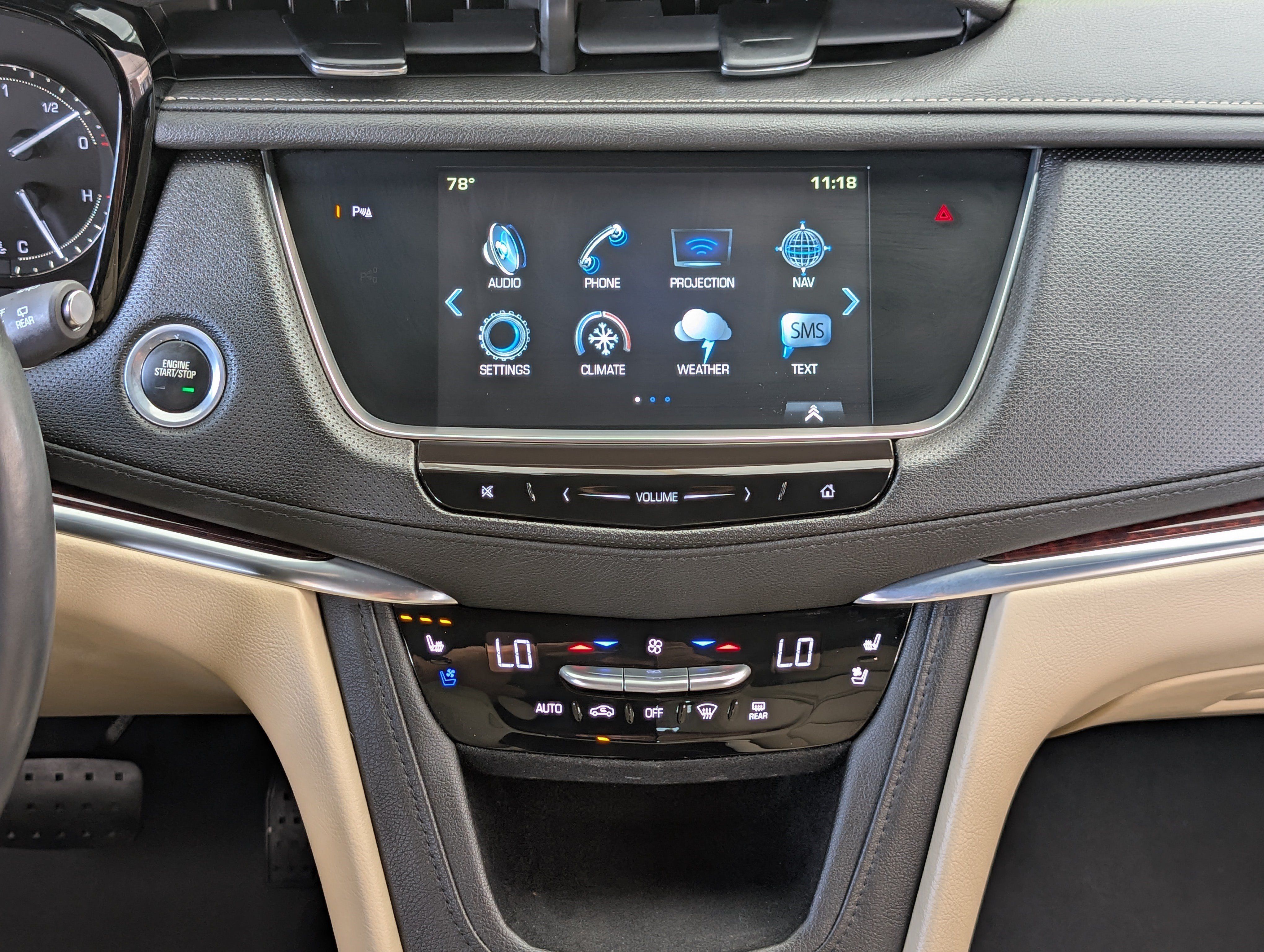 Used 2018 Cadillac XT5 Premium Luxury w/ LPO, Wheel Lock Package FWD image 26