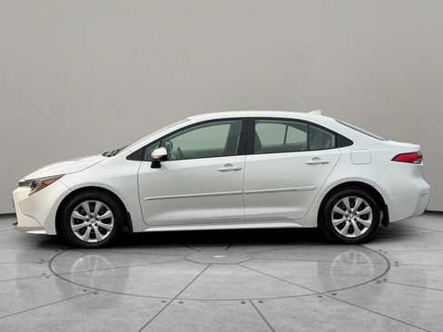 Certified 2025 Toyota Corolla LE FWD image 3