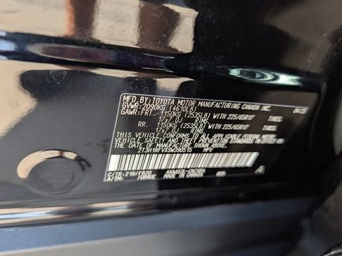 Used 2025 Toyota RAV4 LE FWD image 36