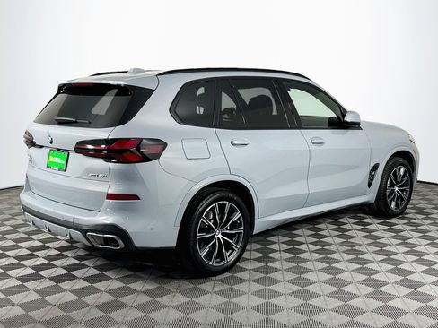 Used 2026 BMW X5 sDrive40i w/ M Sport Package RWD image 8
