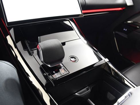 New 2026 Land Rover Range Rover Sport Dynamic SE image 31