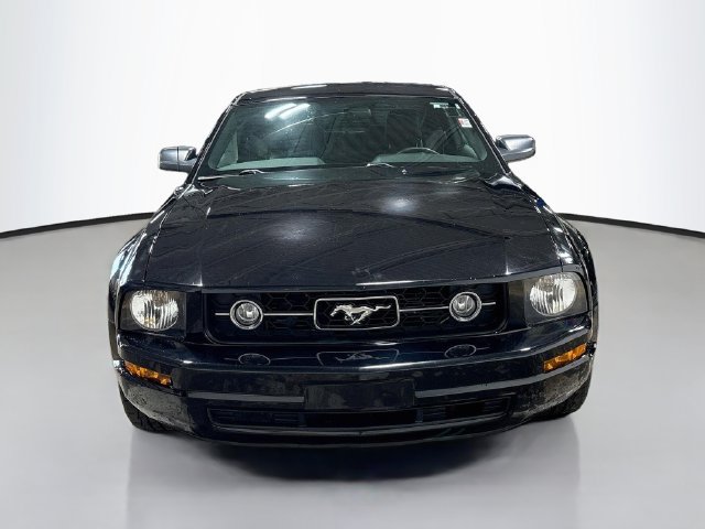 Used 2007 Ford Mustang Coupe RWD image 3