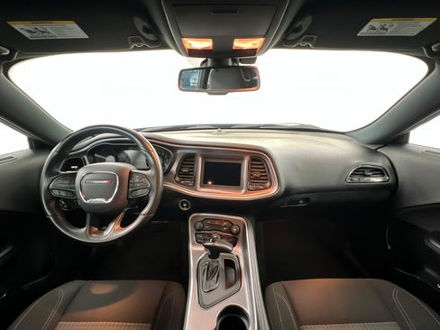 Used 2020 Dodge Challenger SXT w/ Blacktop Package image 10