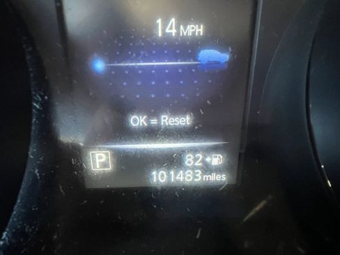 Used 2017 Nissan Rogue SV AWD/4WD image 18