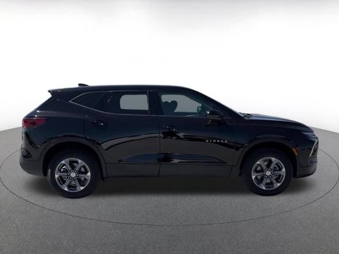 Used 2026 Chevrolet Blazer LT FWD image 16