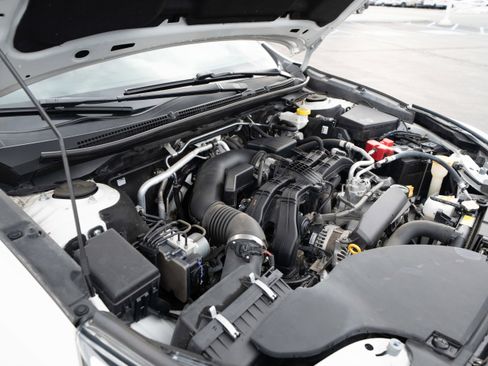 Used 2021 Subaru Outback Touring w/ Popular Package #2 image 33