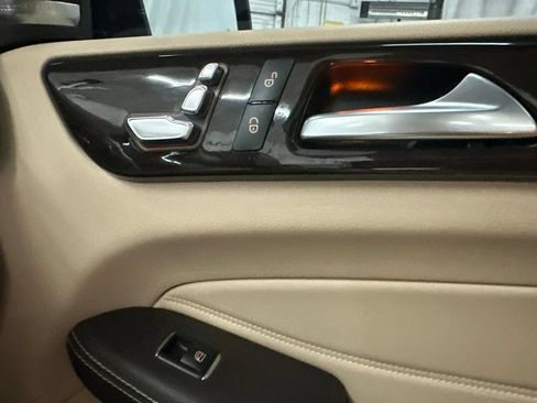 Used 2018 Mercedes-Benz GLE 350 image 12
