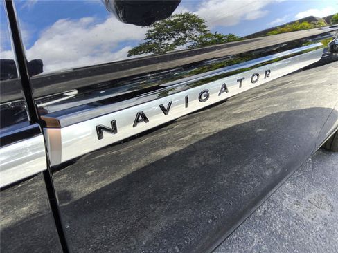 New 2026 Lincoln Navigator L Reserve AWD/4WD image 10