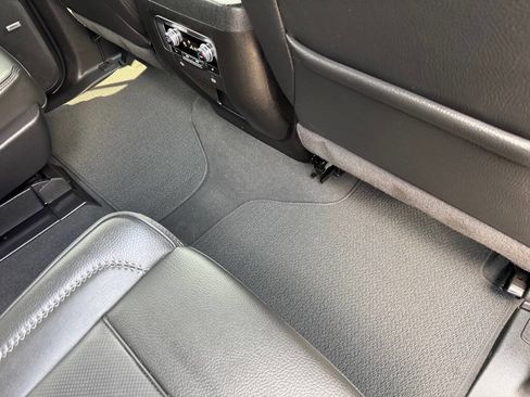 Used 2024 GMC Yukon Denali image 56