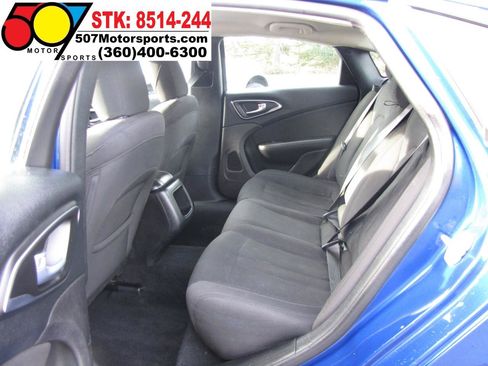 Used 2016 Chrysler 200 Limited FWD image 14