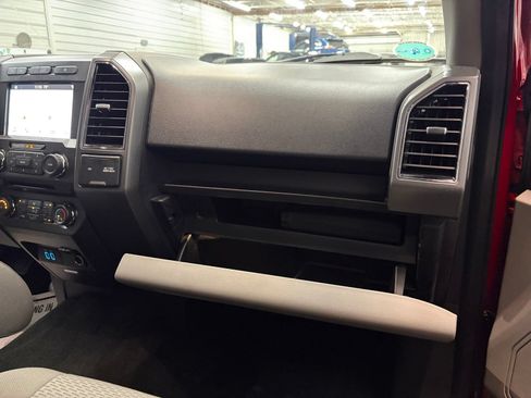 Used 2018 Ford F150 XLT w/ Equipment Group 302A Luxury AWD/4WD image 29