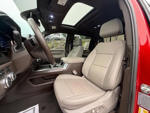 Used 2025 GMC Sierra 2500 SLT w/ SLT Premium Package AWD/4WD image 46