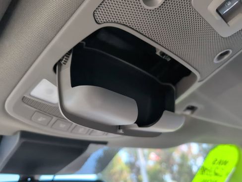 Certified 2020 Ford F150 Lariat image 22