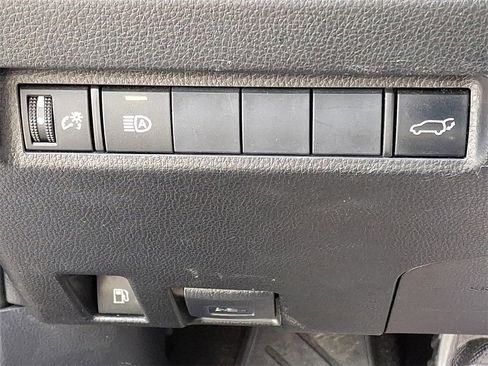 Used 2019 Toyota RAV4 XSE w/ Carpet Mat Package image 27