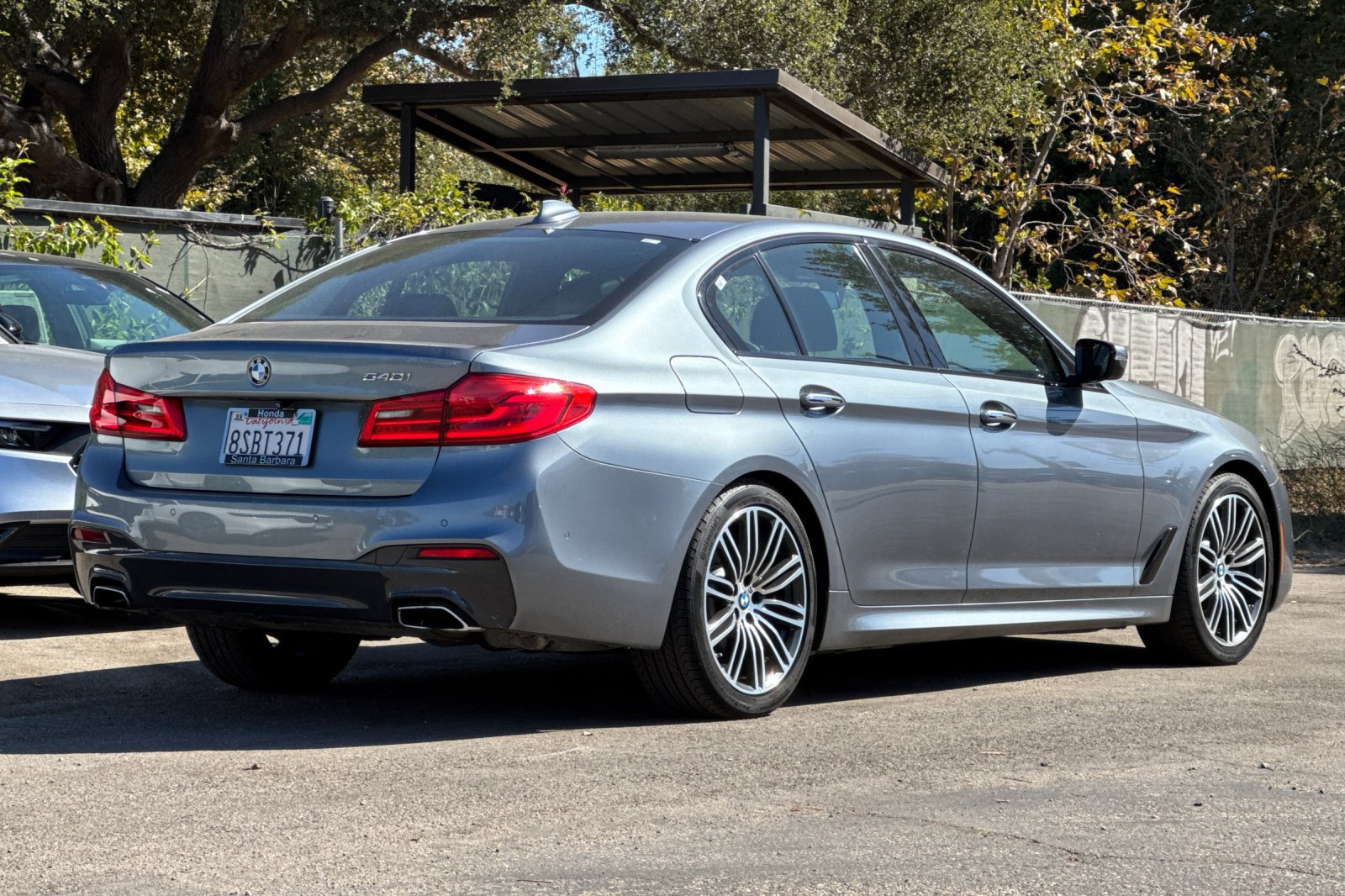 Used 2017 BMW 540i RWD image 4