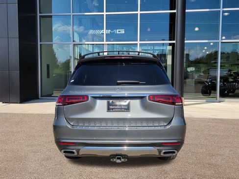 Used 2022 Mercedes-Benz GLS 450 4MATIC image 4