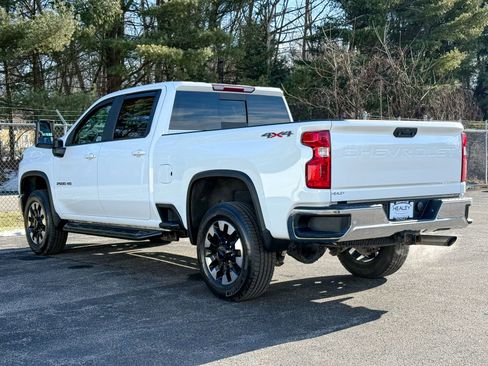 Used 2020 Chevrolet Silverado 2500 LT w/ All Star Edition image 3