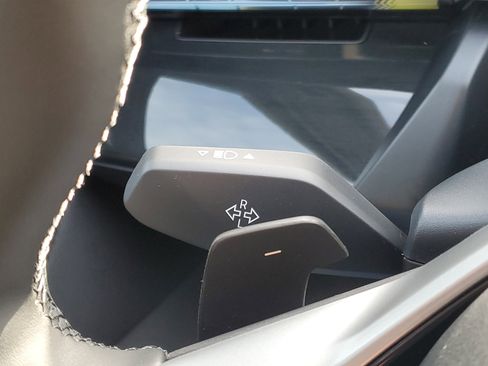 New 2026 BMW 530i xDrive 530i xDrive w/ Premium Package image 13