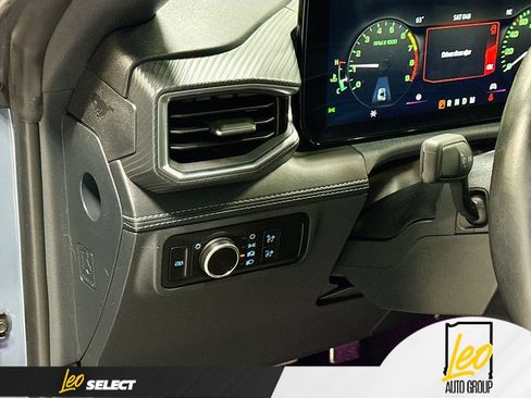 Used 2025 Ford Mustang GT Premium RWD image 13