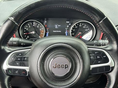 Used 2020 Jeep Compass Trailhawk AWD/4WD image 25