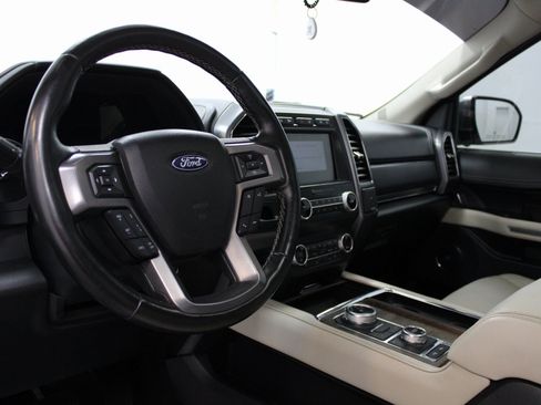 Used 2021 Ford Expedition Max Platinum image 19