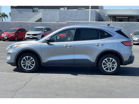 Used 2022 Ford Escape SE AWD/4WD image 3