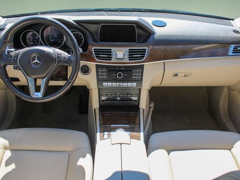 Used 2016 Mercedes-Benz E 350 4MATIC Wagon image 19