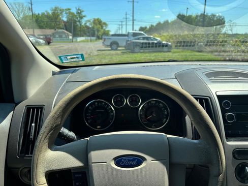 Used 2010 Ford Edge SE FWD image 10