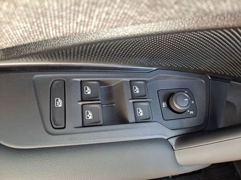 New 2025 Volkswagen Tiguan S image 16