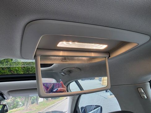 Used 2019 BMW 740i xDrive 740i xDrive AWD 4dr Sedan image 31