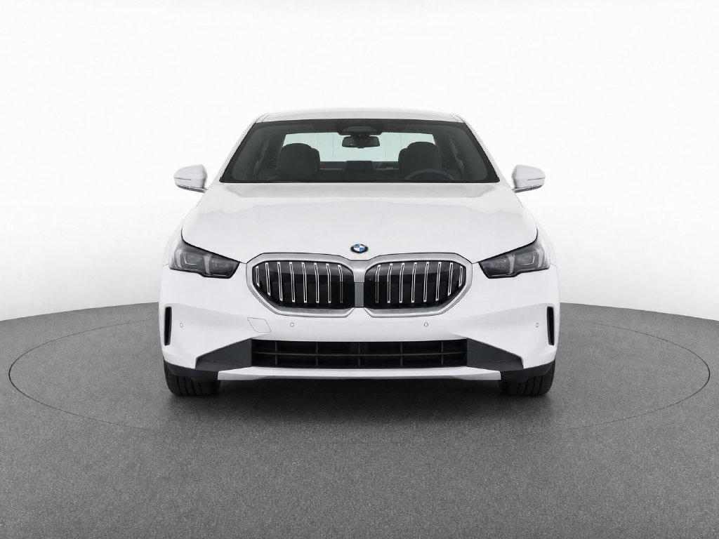 Certified 2026 BMW 530i RWD image 36