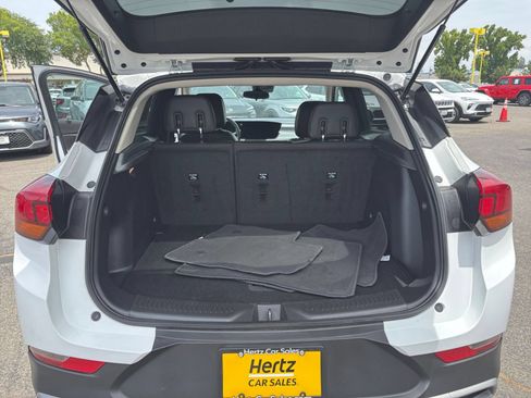 Used 2025 Buick Encore GX Preferred AWD/4WD image 29