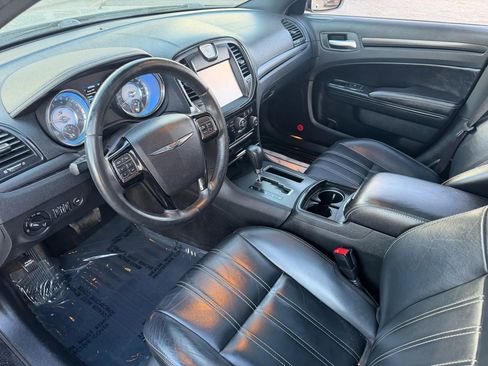 Used 2013 Chrysler 300 S image 16