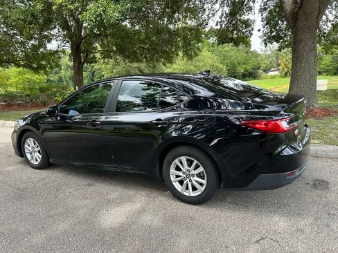 Used 2025 Toyota Camry LE FWD image 4