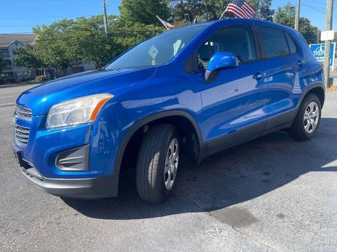 Used 2016 Chevrolet Trax LS FWD image 4