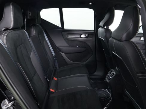 Used 2023 Volvo XC40 Recharge Ultimate w/ Protection Package Premier AWD/4WD image 29