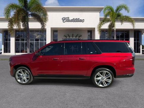 Certified 2025 Cadillac Escalade ESV Sport Platinum image 8