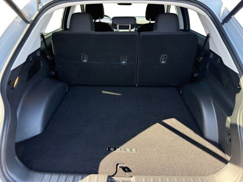 Certified 2024 Hyundai Ioniq 5 SEL image 17