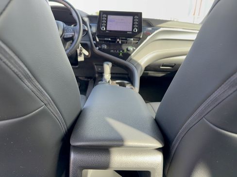 Used 2023 Toyota Camry SE image 27