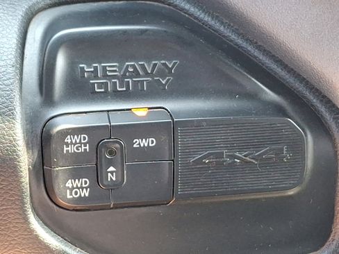 Used 2021 RAM 2500 Big Horn image 24