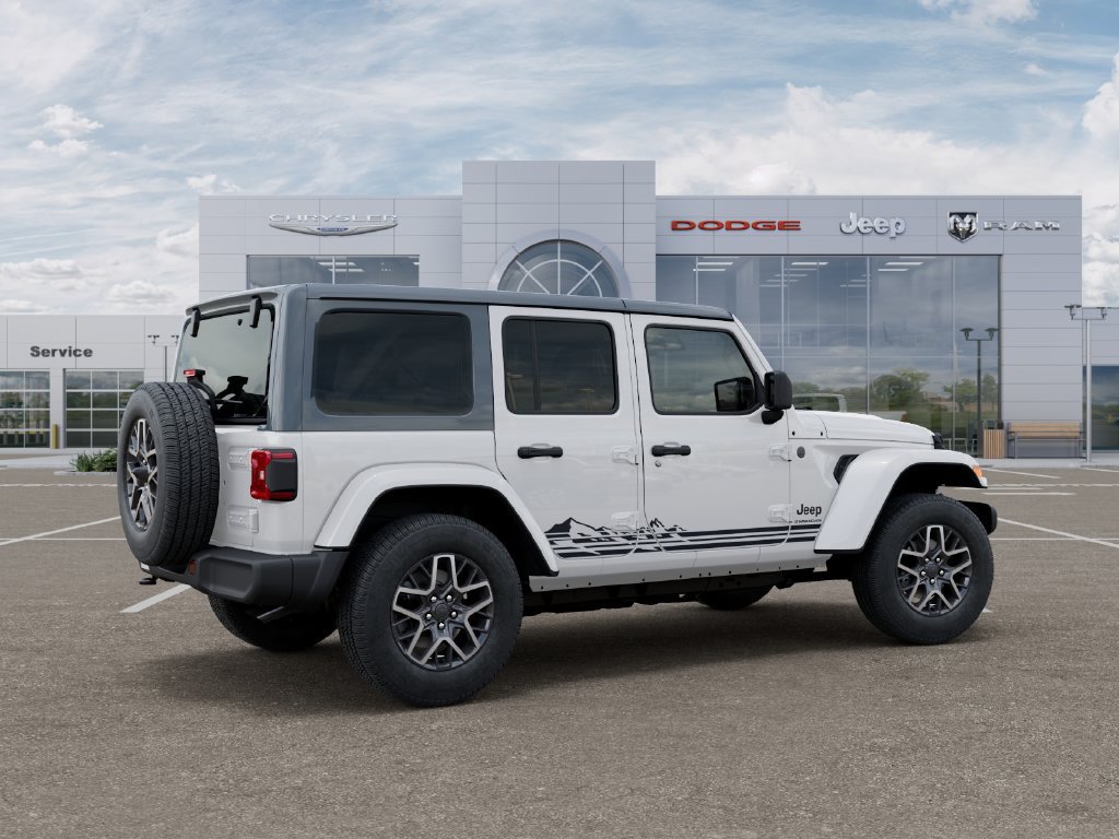 New 2026 Jeep Wrangler Unlimited Sahara w/ Rockslide Package AWD/4WD image 4
