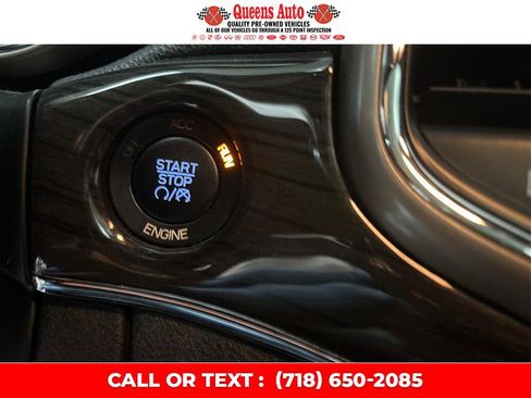 Used 2015 Jeep Grand Cherokee Overland image 40