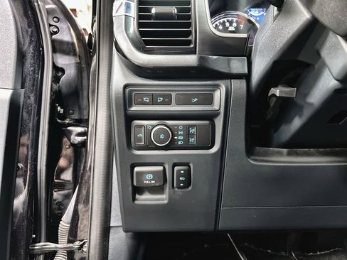 Used 2022 Ford F150 XLT w/ Equipment Group 302A High image 14