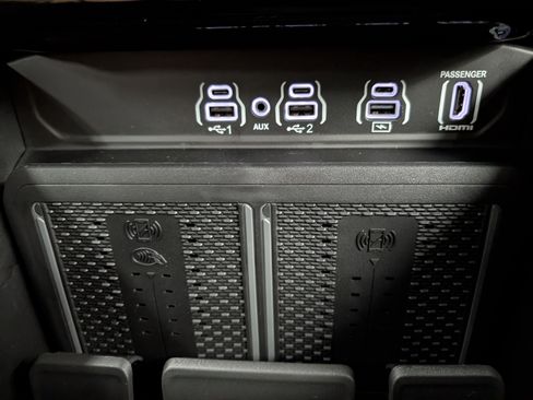 New 2026 RAM 1500 Laramie w/ Night Edition image 18