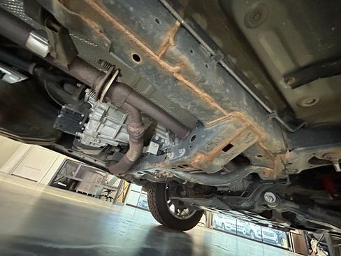 Used 2017 Toyota 4Runner Limited AWD/4WD image 66