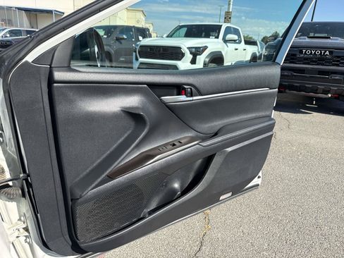 Used 2021 Toyota Camry XSE w/ Carpet Mat Package (TMS) FWD image 19
