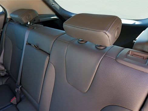 New 2026 Buick Encore GX Sport Touring w/ Advanced Technology Package image 24