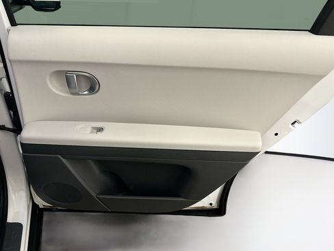 Used 2024 Hyundai Ioniq 5 SEL image 32