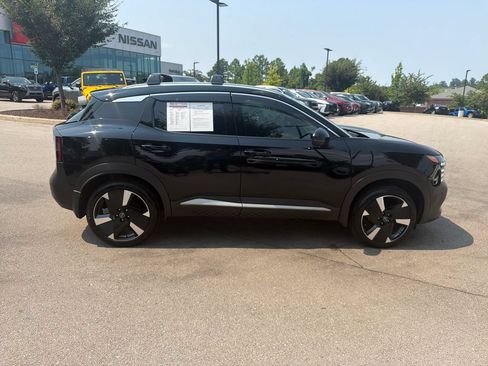 Certified 2026 Nissan Kicks SR w/ Cold Weather Package FWD image 7