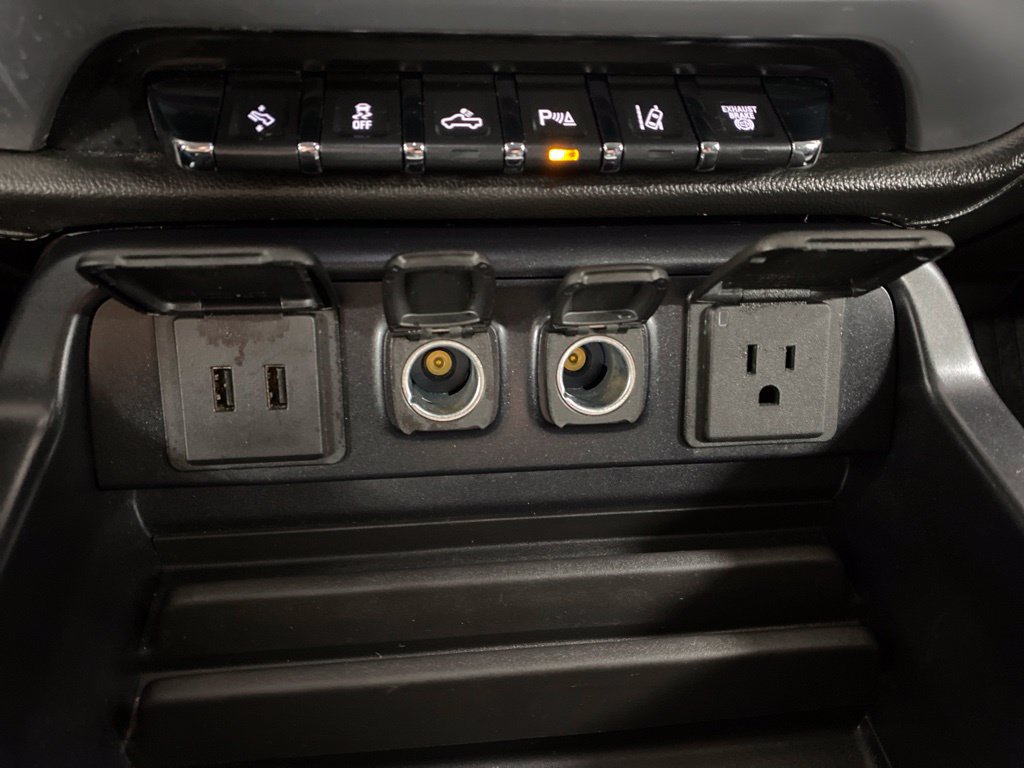 Used 2019 GMC Sierra 2500 SLT w/ Duramax Plus Package AWD/4WD image 42